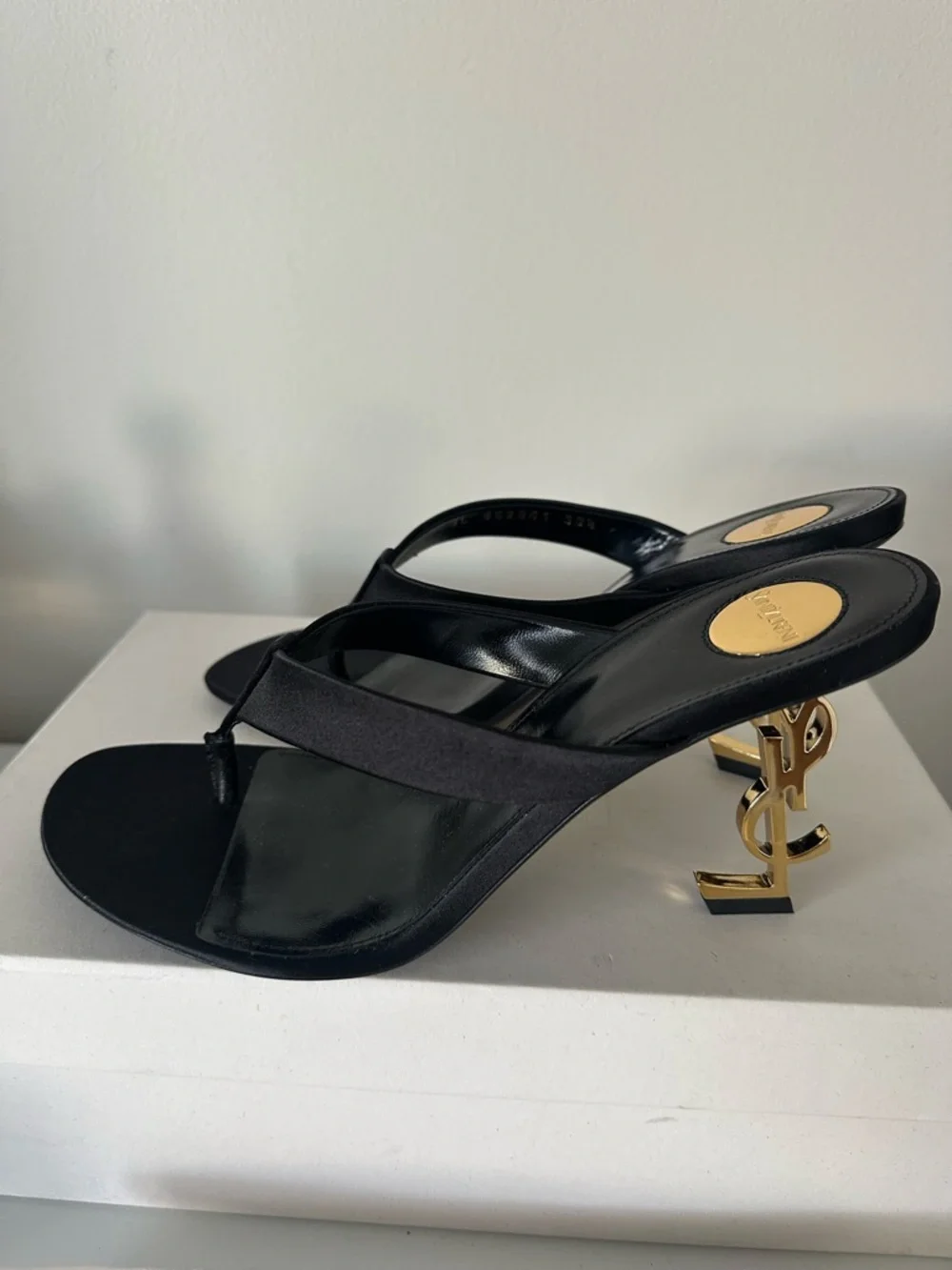 Saint Laurent Thong OPYUM MULES IN SATIN CREPE BLACK 39.5 - Picture 3 of 7